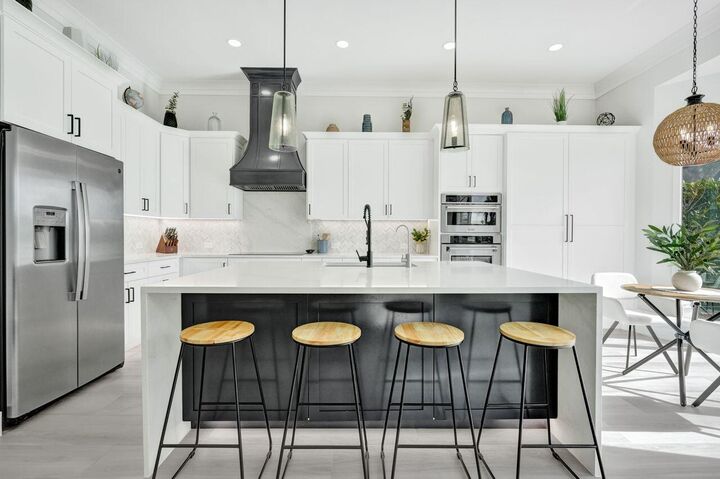 Property Photo:  8218 Bob-O-Link Drive  FL 33412 