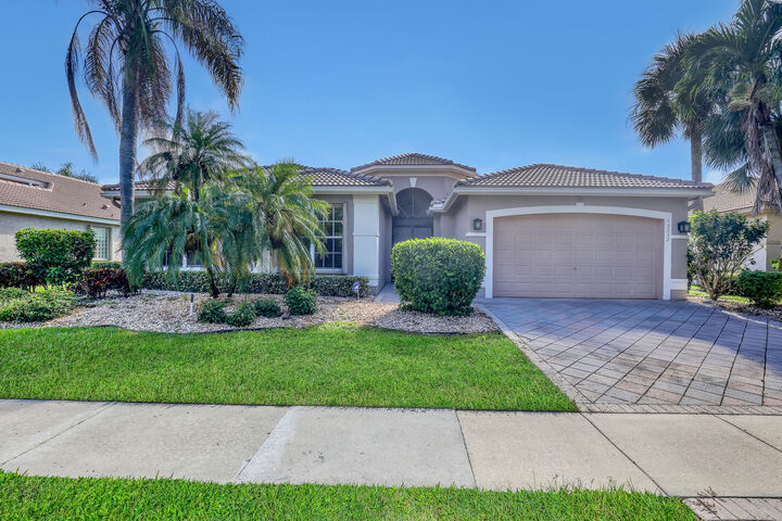 Property Photo:  13232 Alhambra Lake Circle  FL 33446 