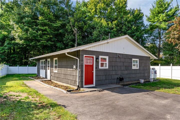 17 Paige Drive  Coventry RI 02816 photo
