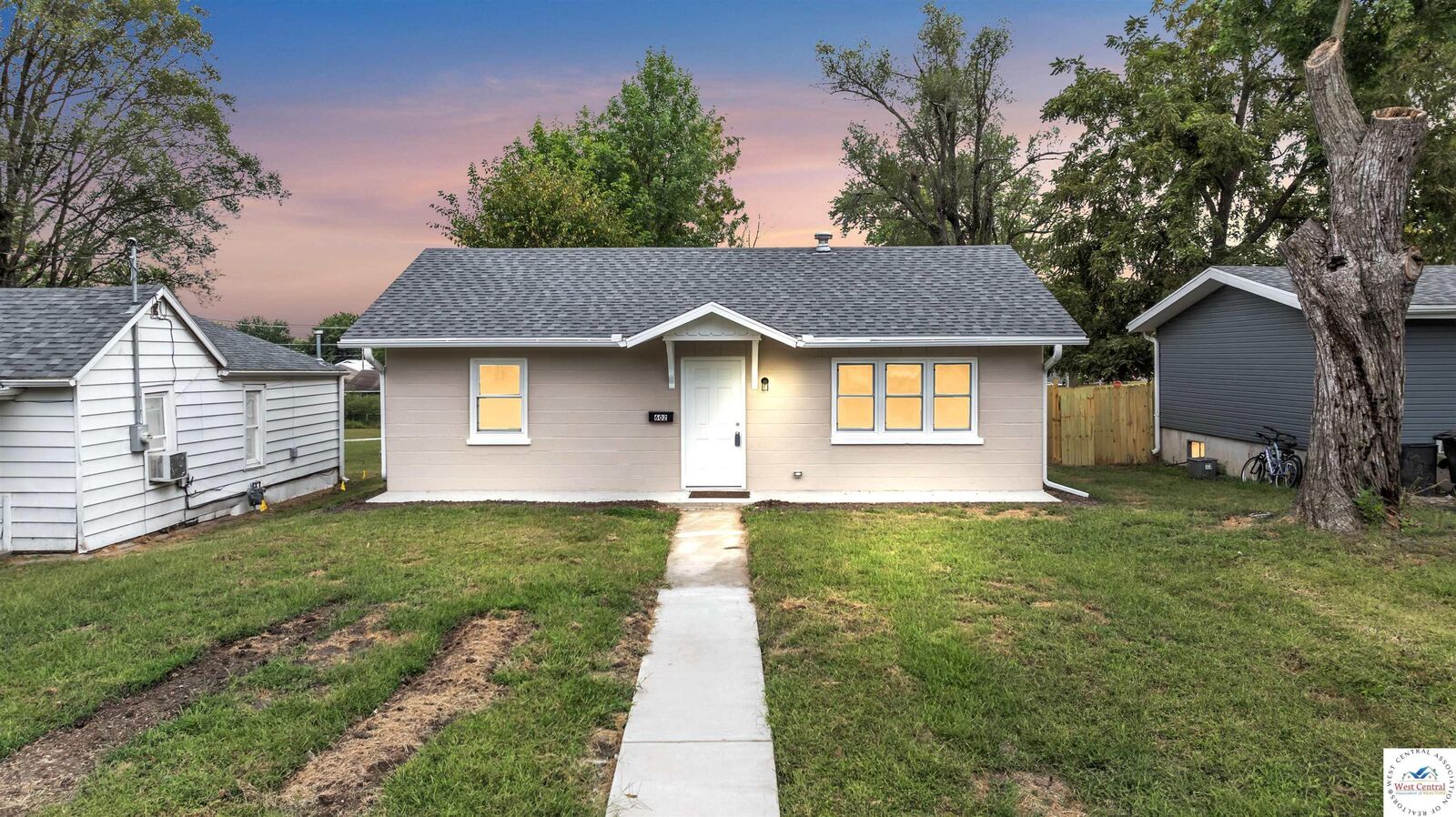 Property Photo:  602 E Gordon  MO 65340 