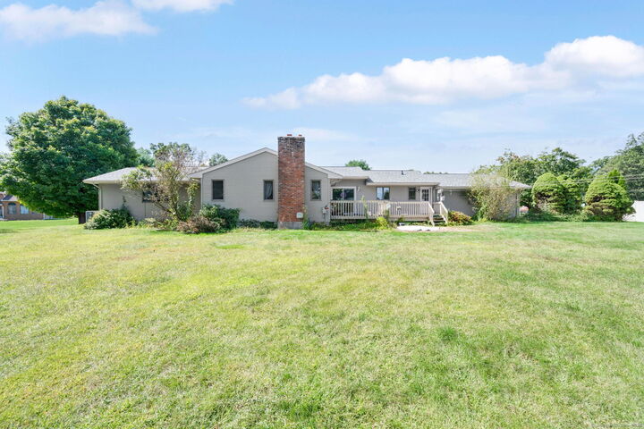 Property Photo:  33 Oxford Drive  CT 06074 