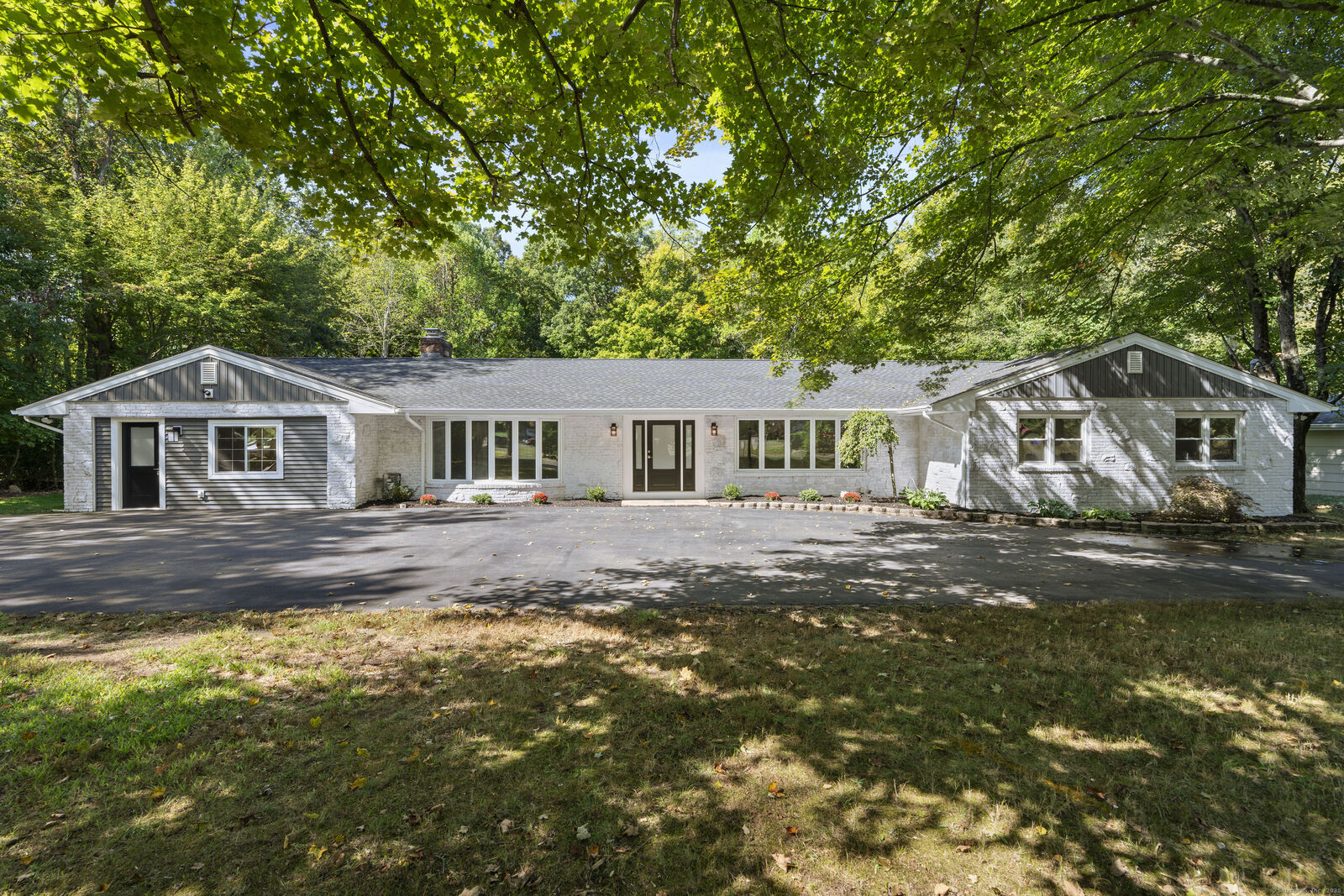 Property Photo: 21 Featherbed Lane CT 06405