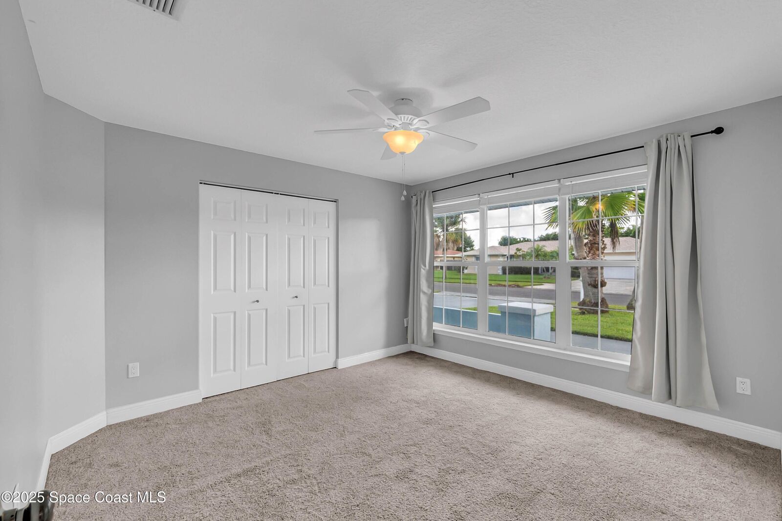 Property Photo:  920 Waialae Circle NE  FL 32905 
