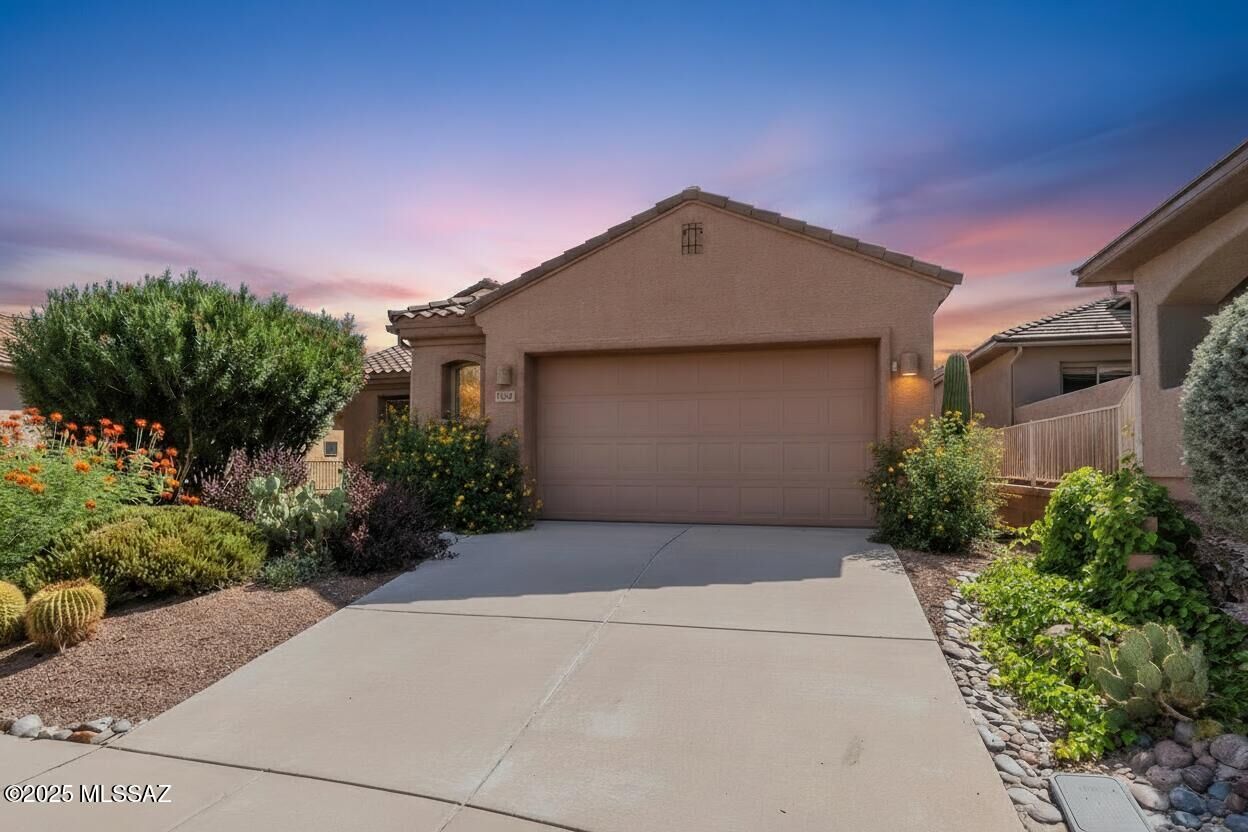 Property Photo:  1767 W Placita Canoa Verde  AZ 85622 