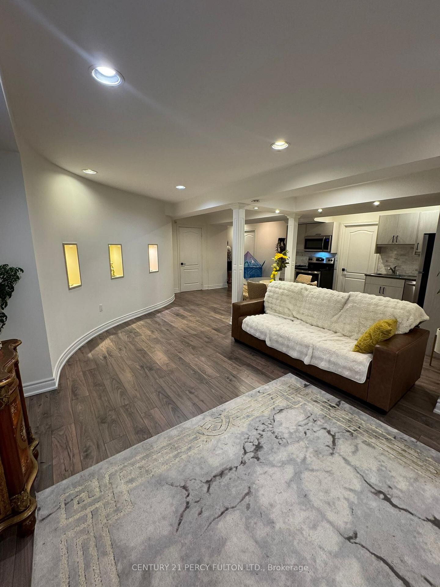 Property Photo:  207 Shaftsbury Avenue Basment  ON L4C 0E8 