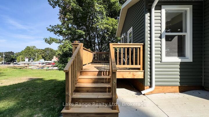 Property Photo: 290/298 Frank Street ON N0H 2T0