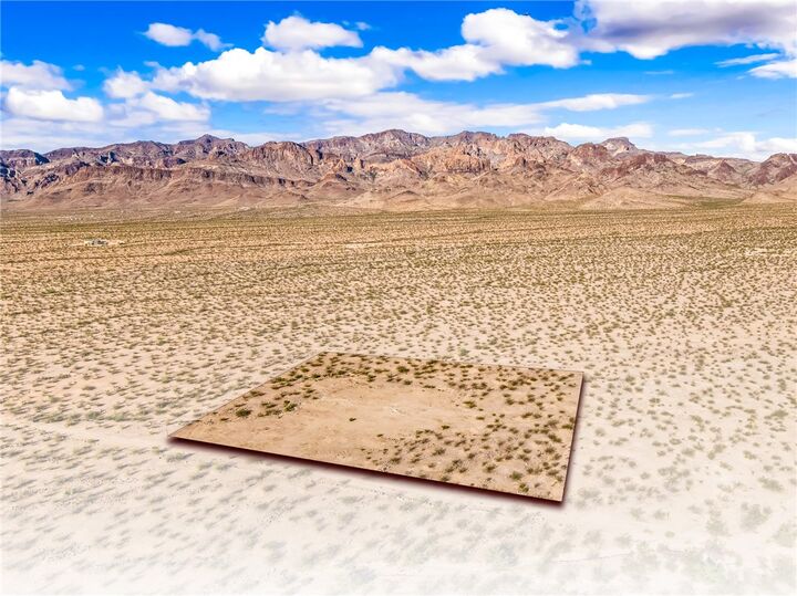 Property Photo:  4097 Topaz Road  AZ 86413 