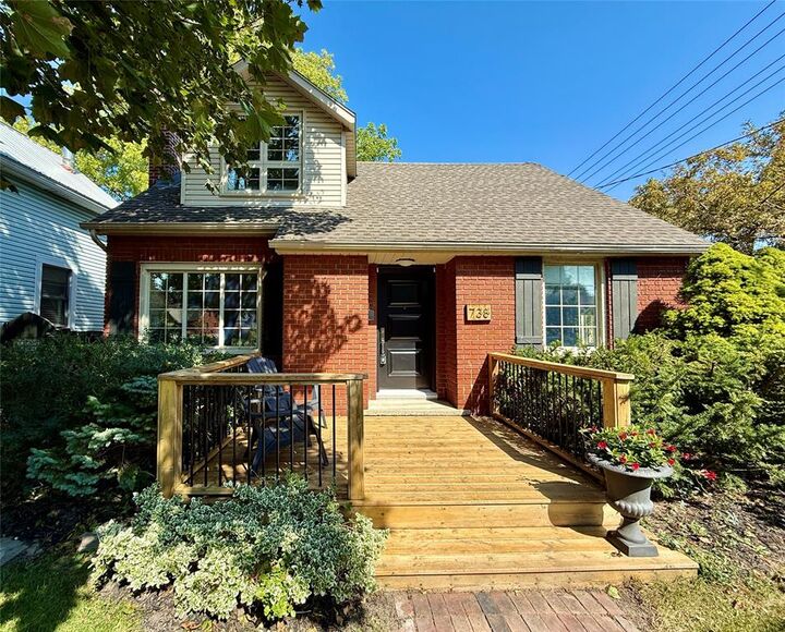 738 London Road  Sarnia ON N7T 4X8 photo