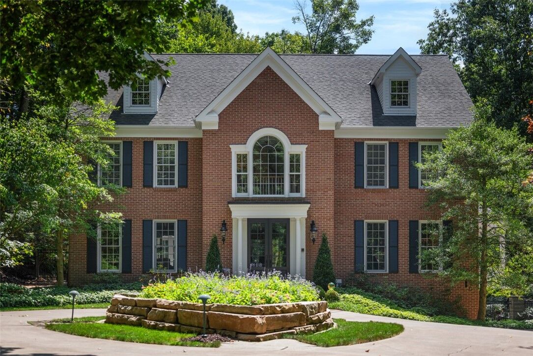 Property Photo:  400 Fern Hollow Lane  PA 15090 