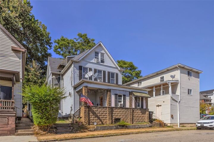 Property Photo:  211 E 7th Ave  PA 15084 
