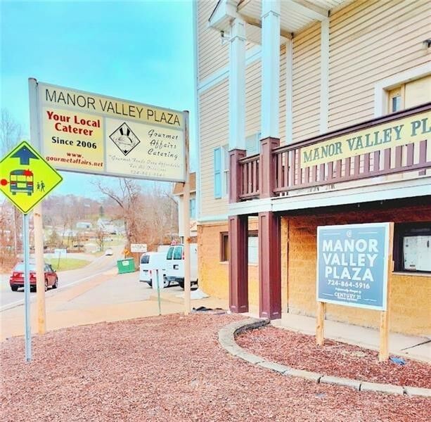 Property Photo: 40 Race St 2A PA 15665