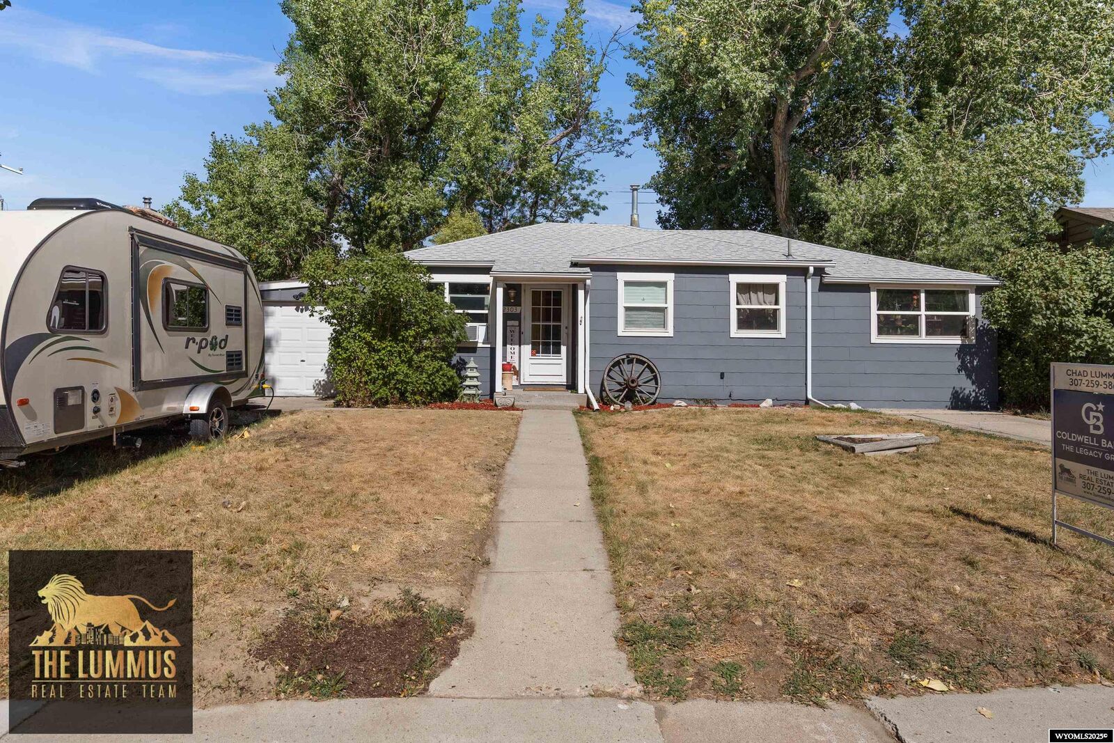 Property Photo:  2303 Coffman Avenue  WY 82604 