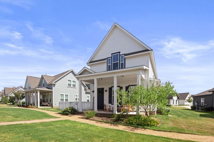 1066 Twain Street  Driftwood TX 78619 photo