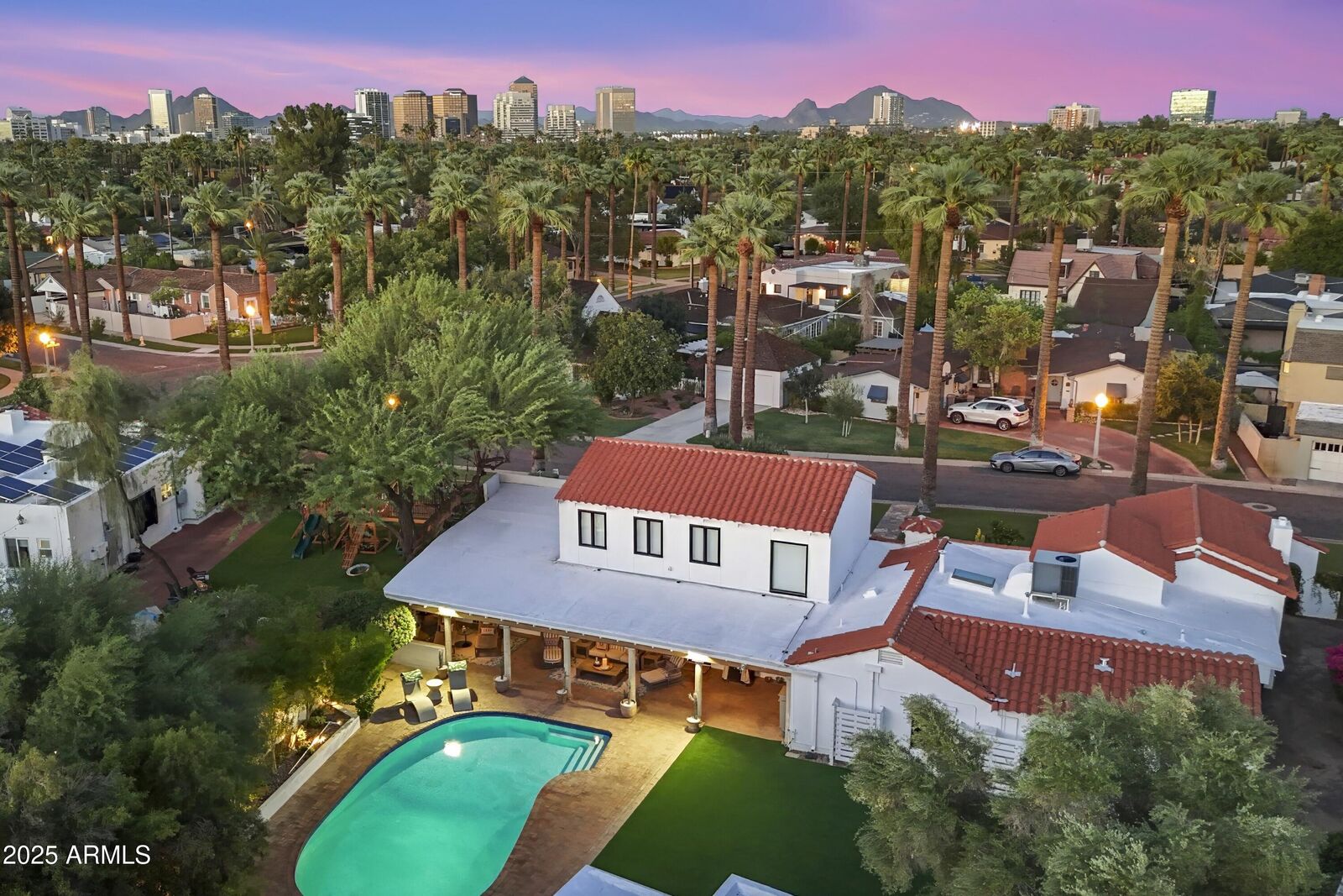 Property Photo: 1808 N 13th Avenue AZ 85007