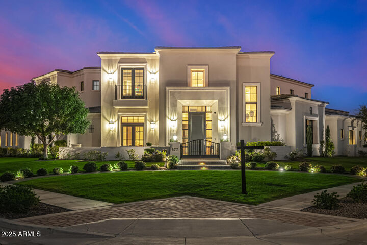 Property Photo:  577 W Horseshoe Place  AZ 85248 