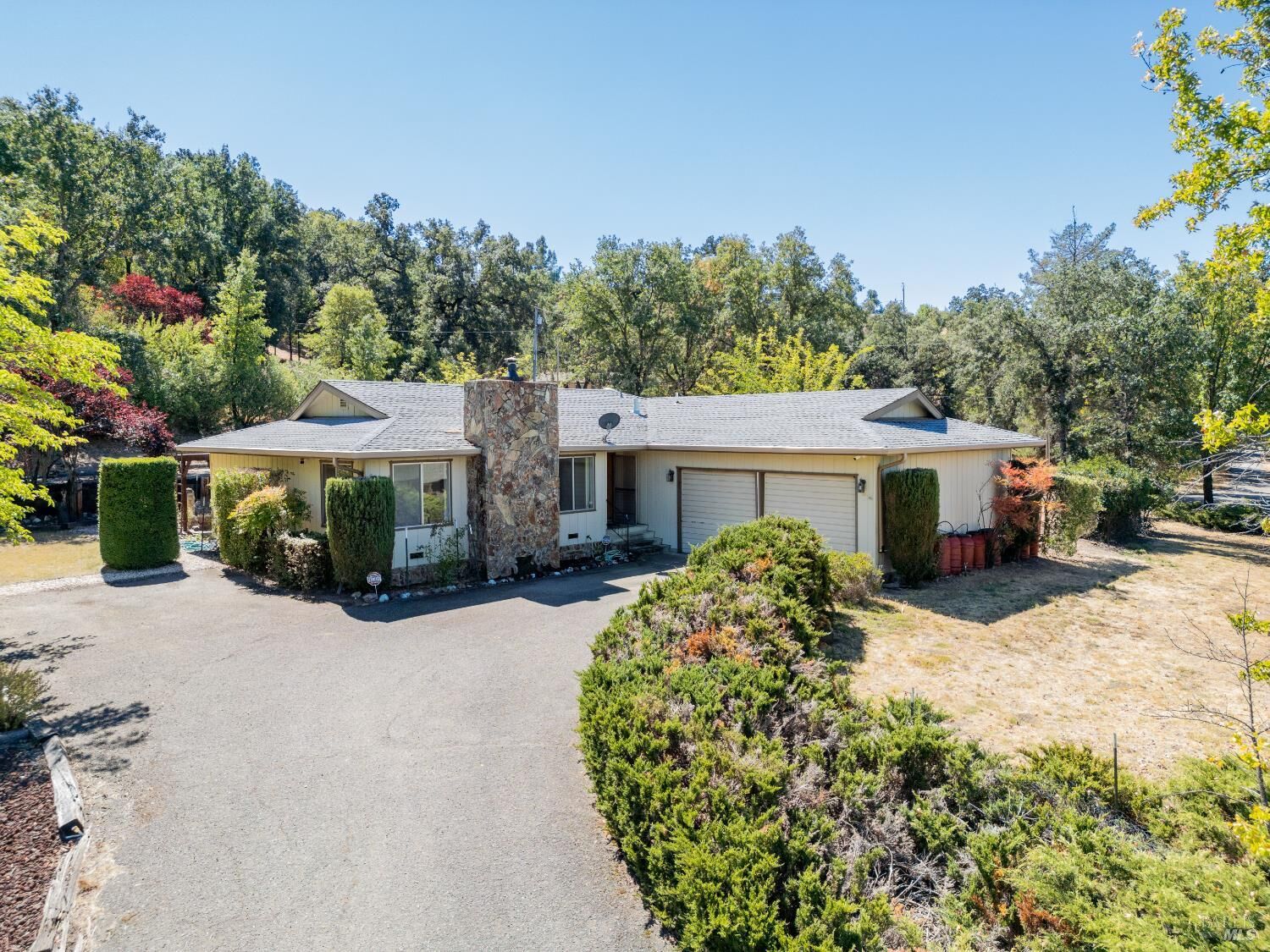 Property Photo:  641 Blue Oak Drive  CA 95482 