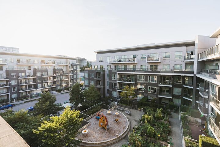 7008 River Parkway 621 — photo 1