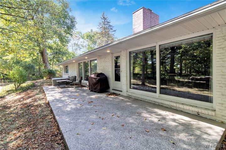 Property Photo:  4883 Winding Lane  NY 14031 