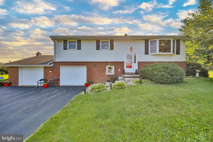 Property Photo:  70 Faust North Road  PA 19507 