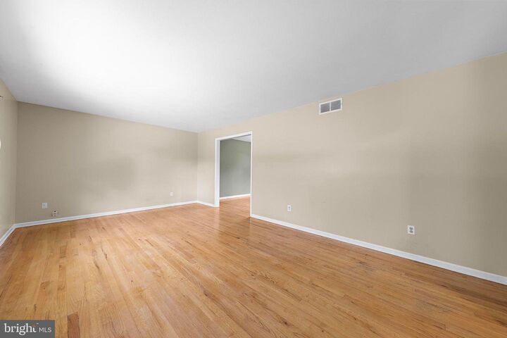 Property Photo:  12 Berkshire Drive  NJ 08550