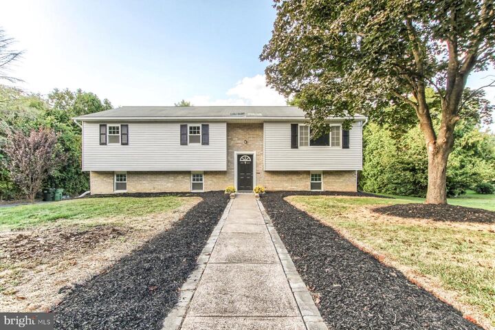 12 Cheltenham Drive  Hummelstown PA 17036 photo