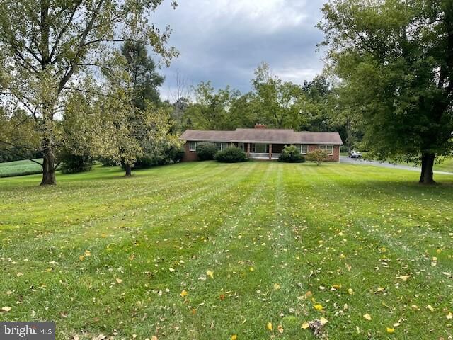 13503 Fishel Road  Felton PA 17322 photo