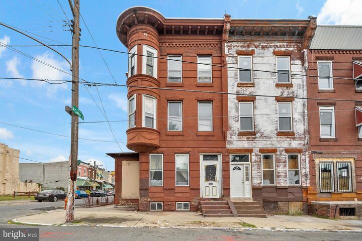 1219 W Cambria Street  Philadelphia PA 19133 photo