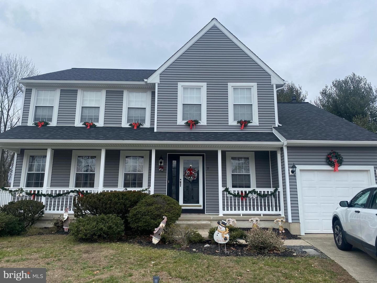 Property Photo:  7 Hastings Court  NJ 08053 