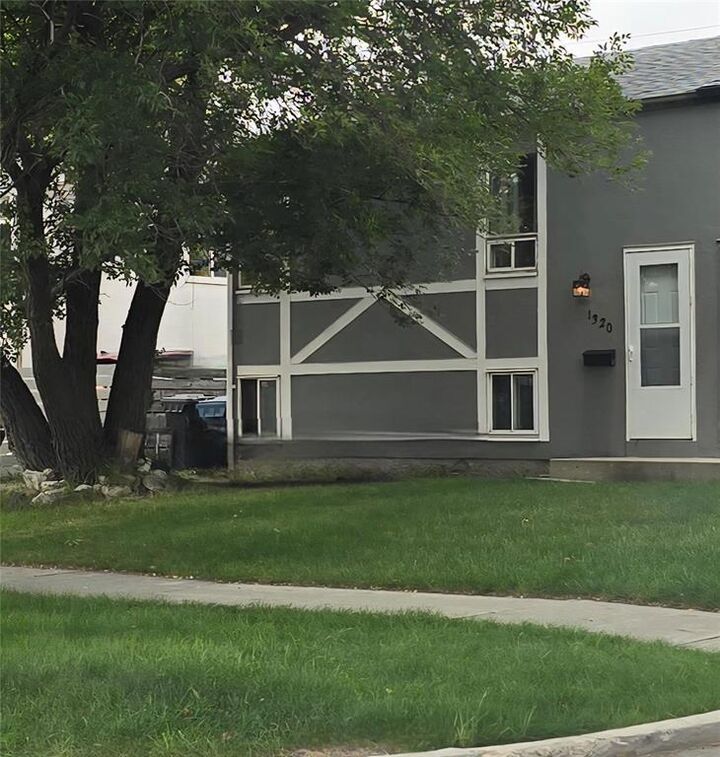 1320 Aikins Street  Winnipeg MB R2V 2C6 photo