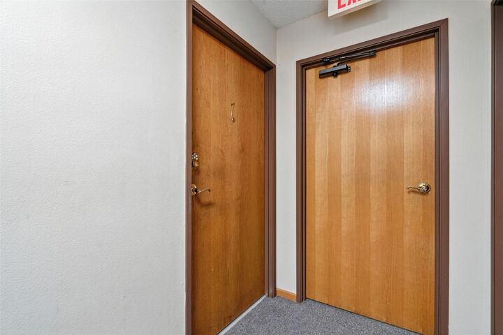 Property Photo:  3060 Wilson Avenue SW 7  IA 52404 