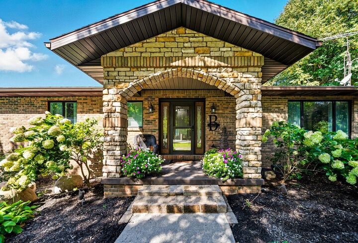 Property Photo:  1689 Oh-314  OH 44827 