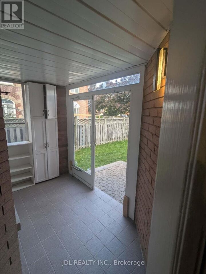 Property Photo: 86 Milliken Meadows Drive ON L3R 0V5