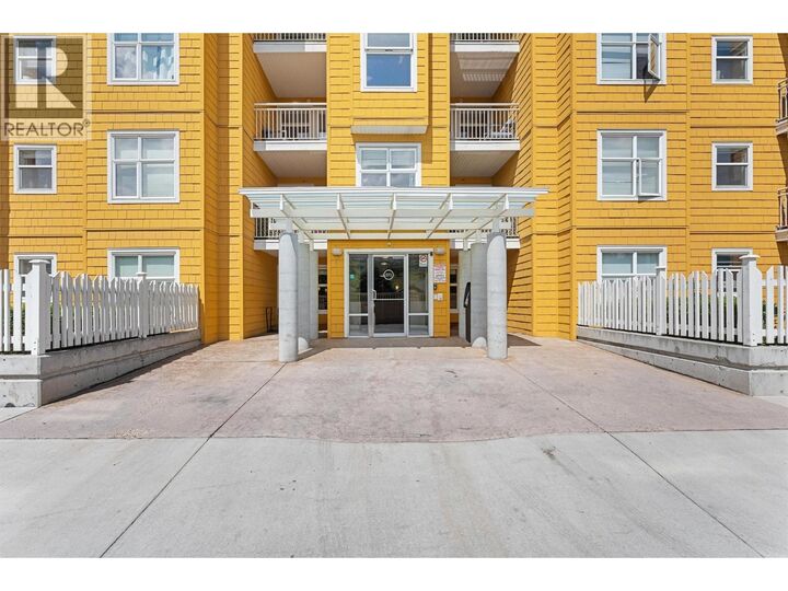 Property Photo:  571 Yates Road 404  BC V1V 2V5 