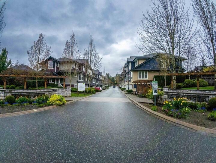 18199 70 66  Surrey BC V3S 2N9 photo