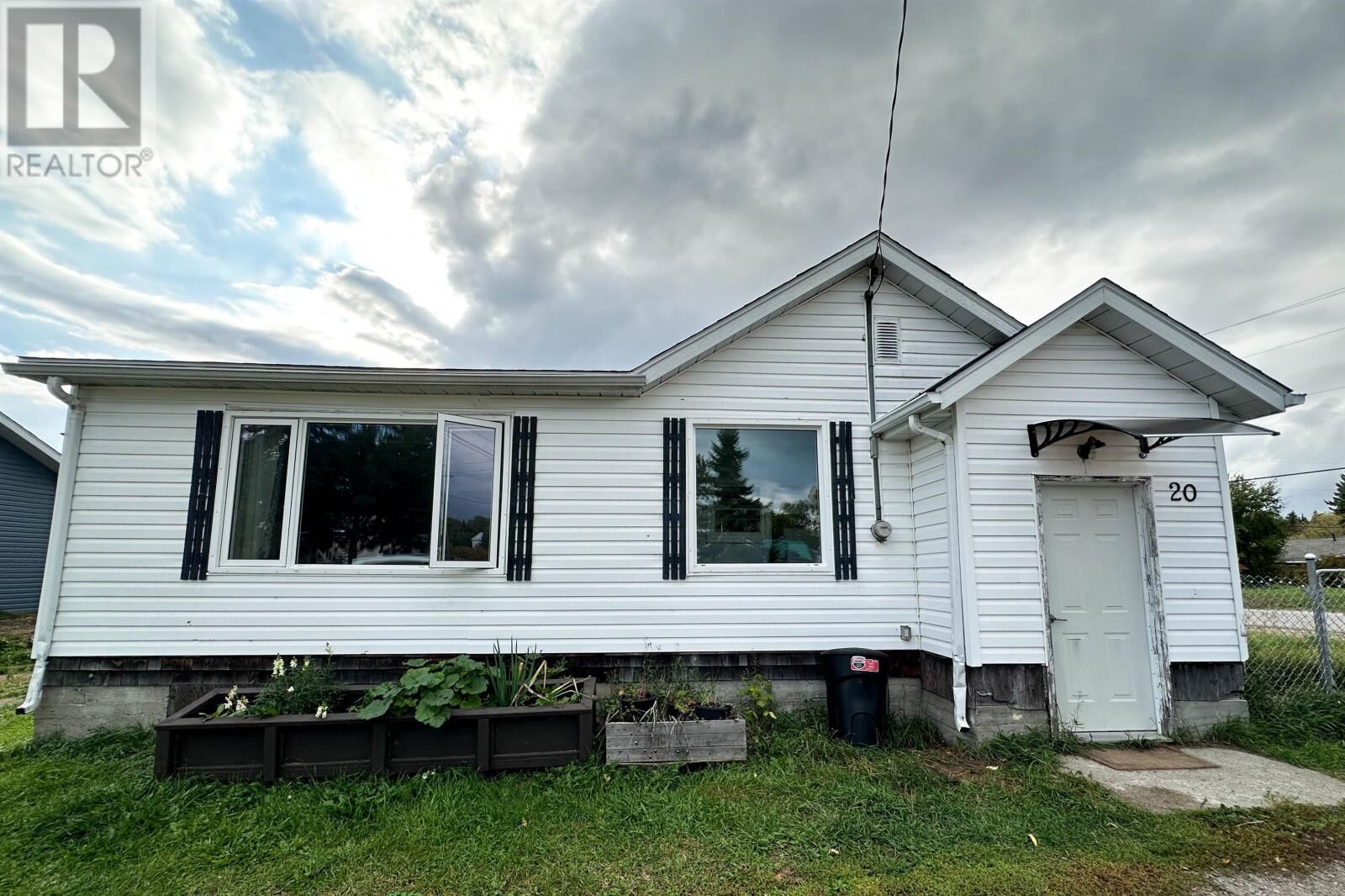 Property Photo: 20 Crosscut St ON P0V 2M0