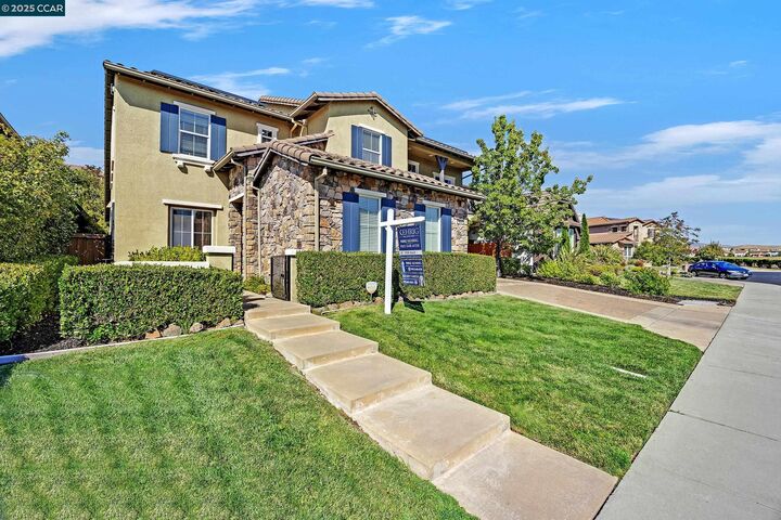 Property Photo:  809 Maldon Ct  CA 94506 
