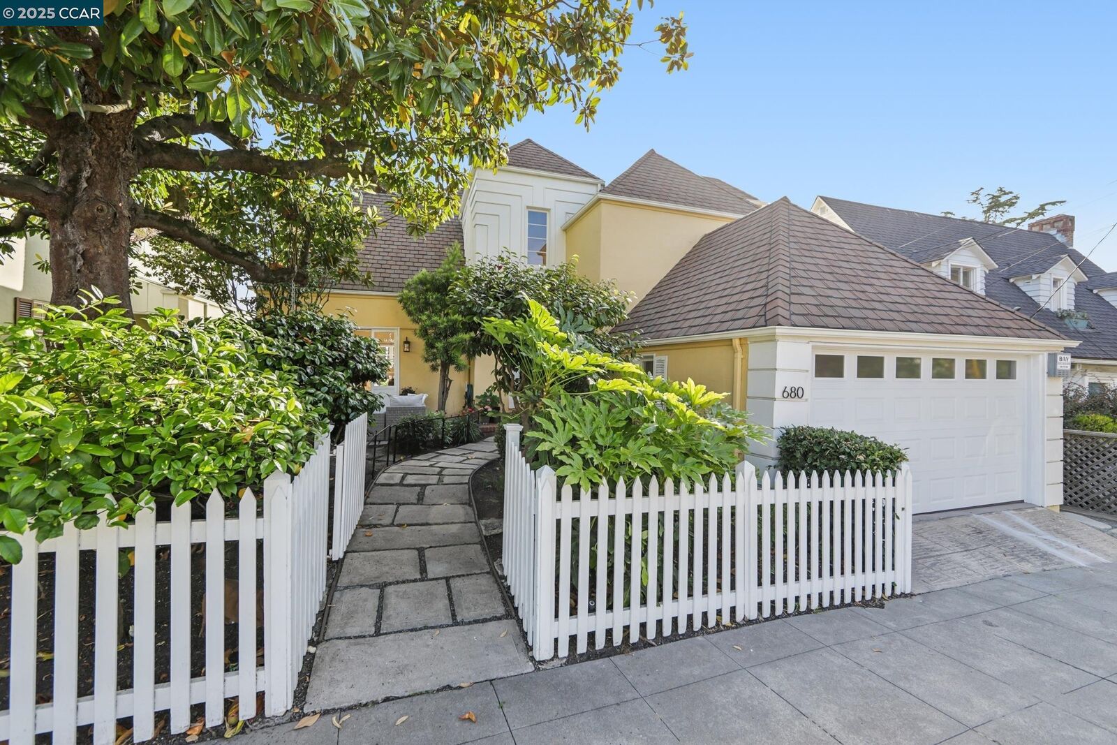 Property Photo:  680 Grizzly Peak Blvd  CA 94708 