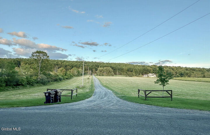 Property Photo:  166 Stanton Road  NY 12046 