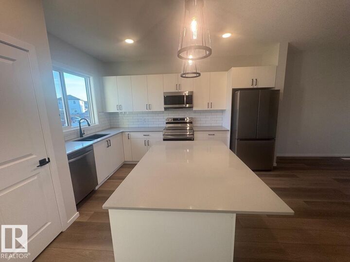 Property Photo:  19 Sereno Lane Upper  AB T9E 1H3 