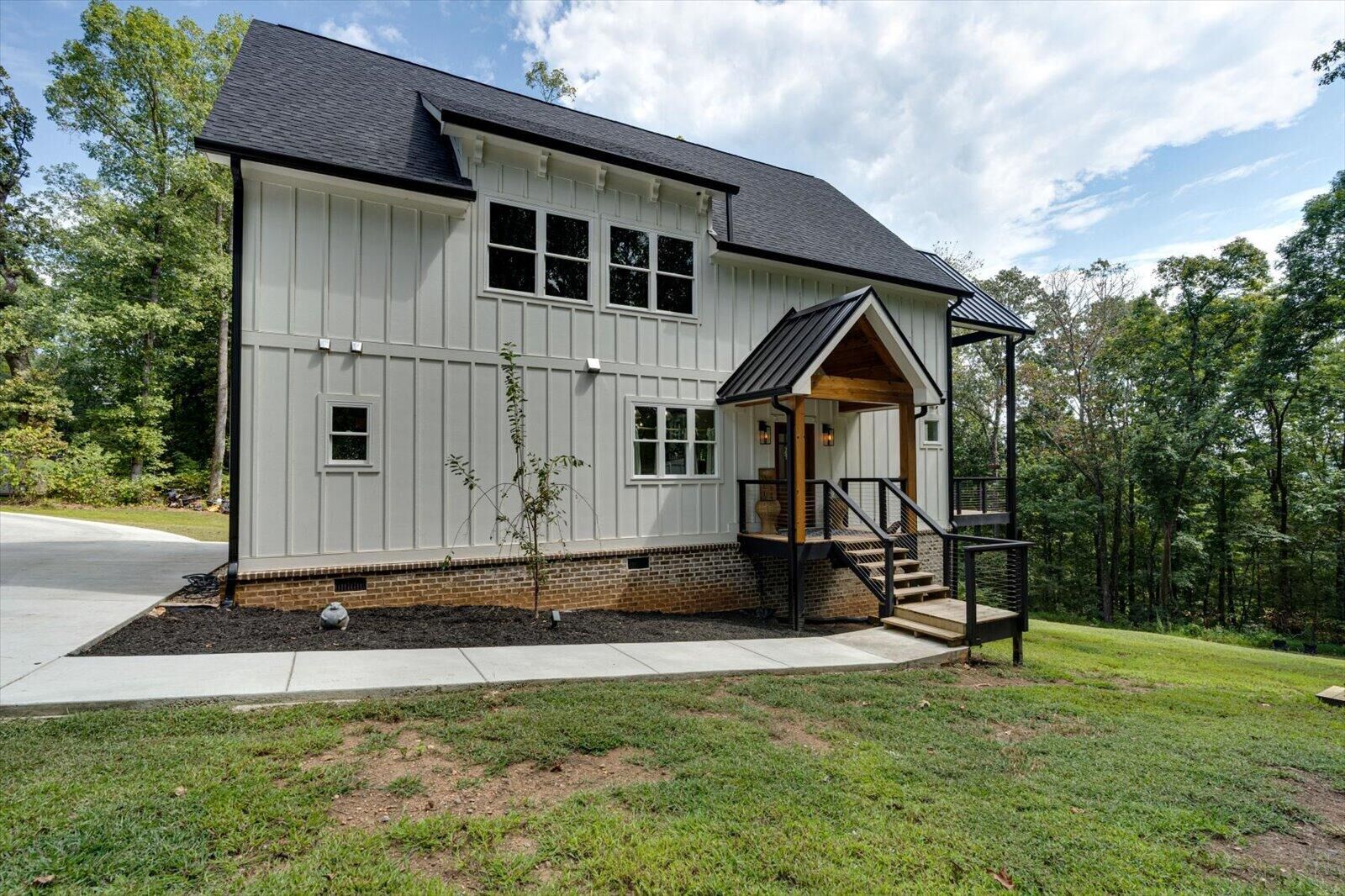Property Photo:  250 Riverview Drive  TN 37347 