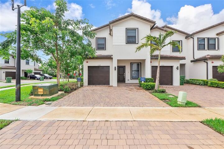 Property Photo:  15987 SW 2nd Place  FL 33027 