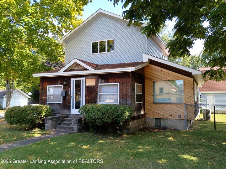 601 S Cochran Avenue  Charlotte MI 48813 photo