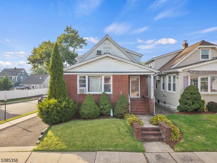 29 6th St  North Arlington Boro NJ 07031 photo
