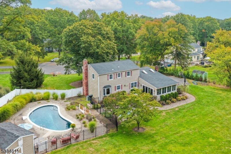 Property Photo:  28 Franklin Dr  NJ 07920 