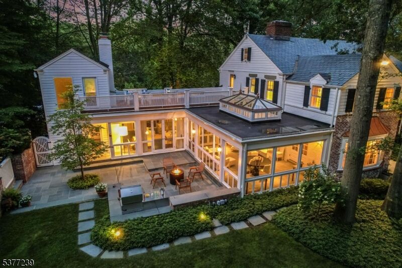 Property Photo: 21 Hardwell Rd NJ 07078