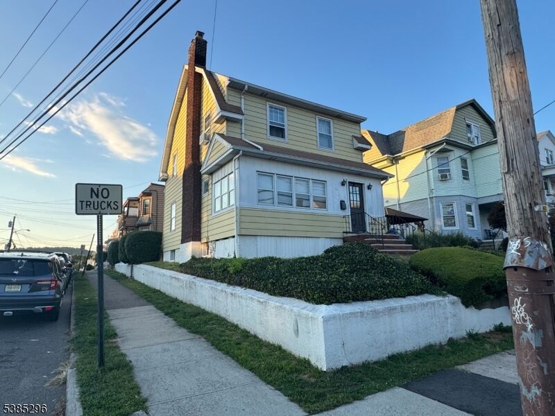 Property Photo: 201 N 9th St NJ 07522