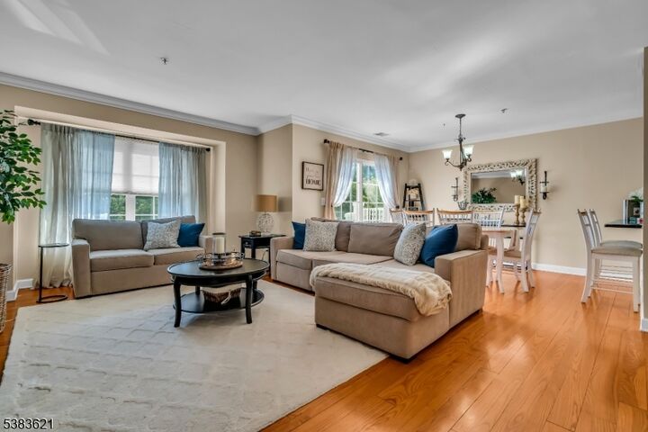 Property Photo:  10 Dudley Ct  NJ 08812 