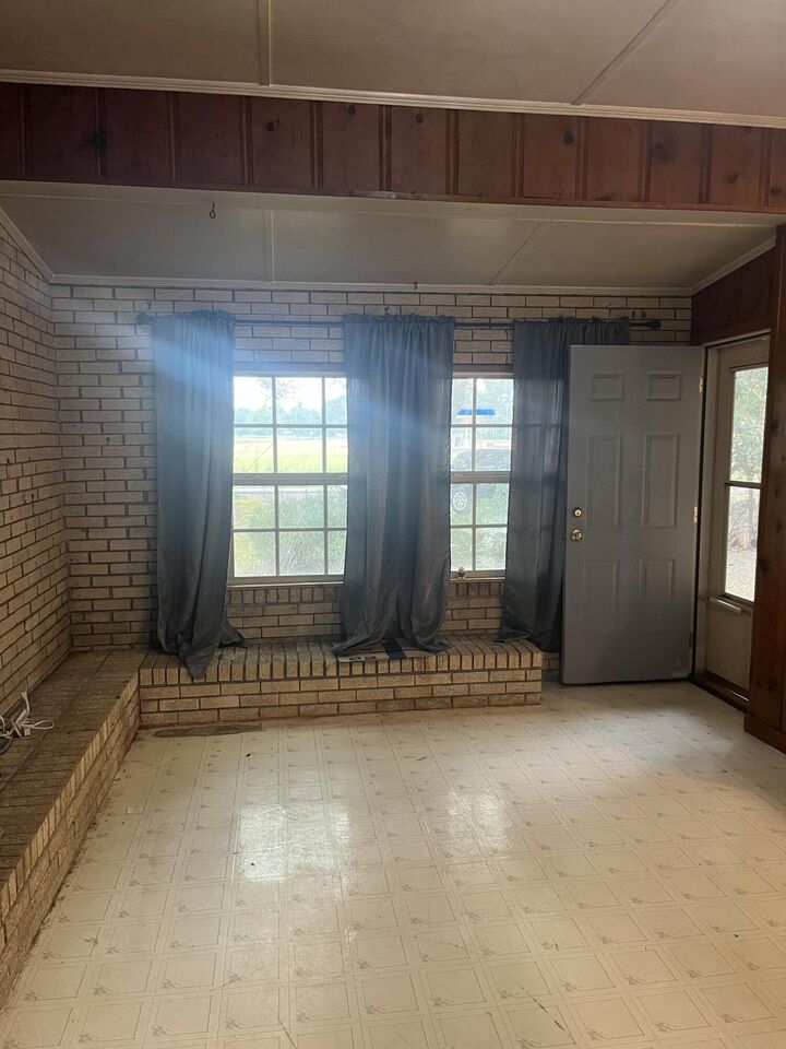 Property Photo:  310 Old Walthall Rd  MS 39744 