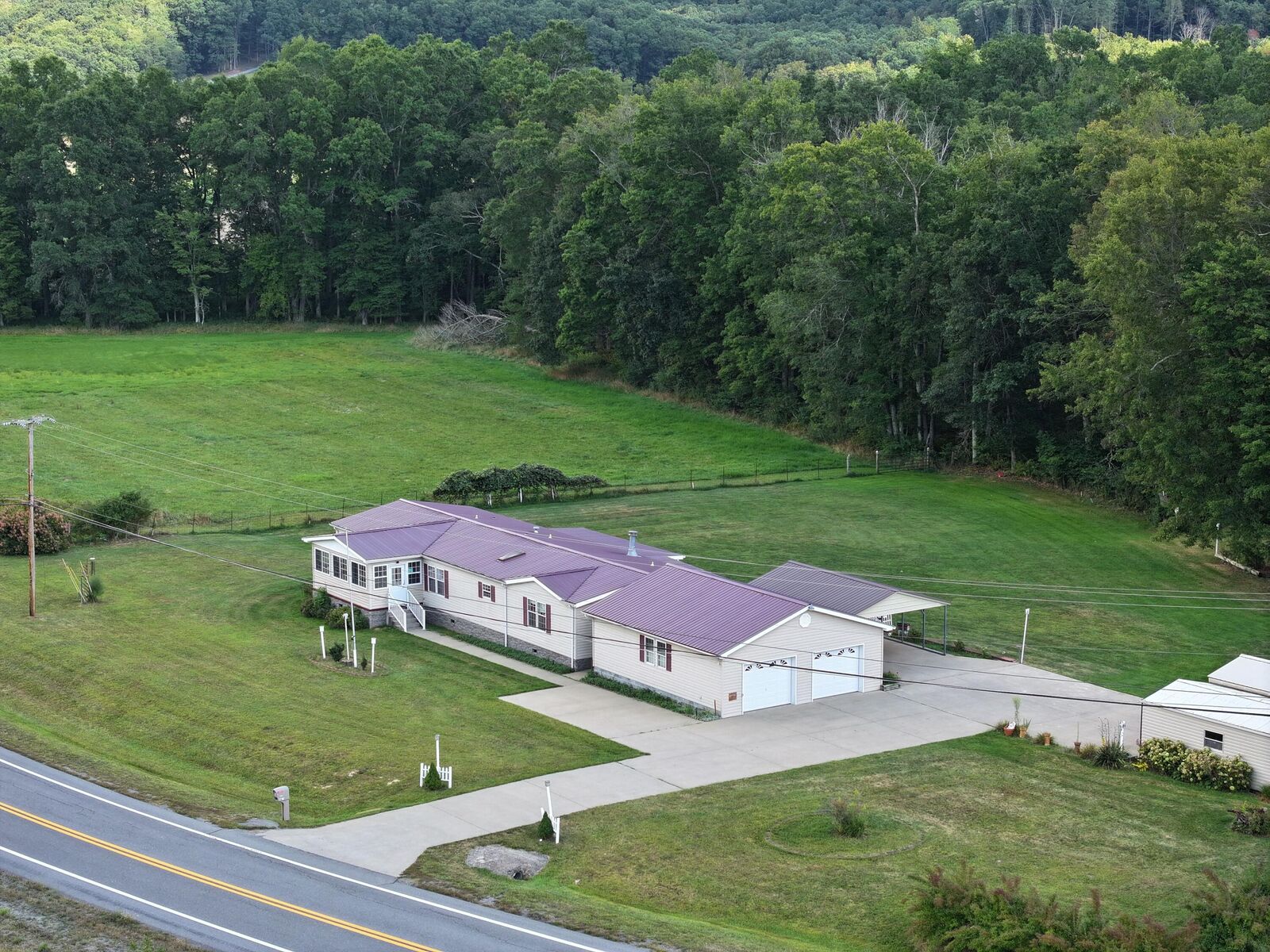 Property Photo:  2871 Grassy Meadows Rd  WV 24910 