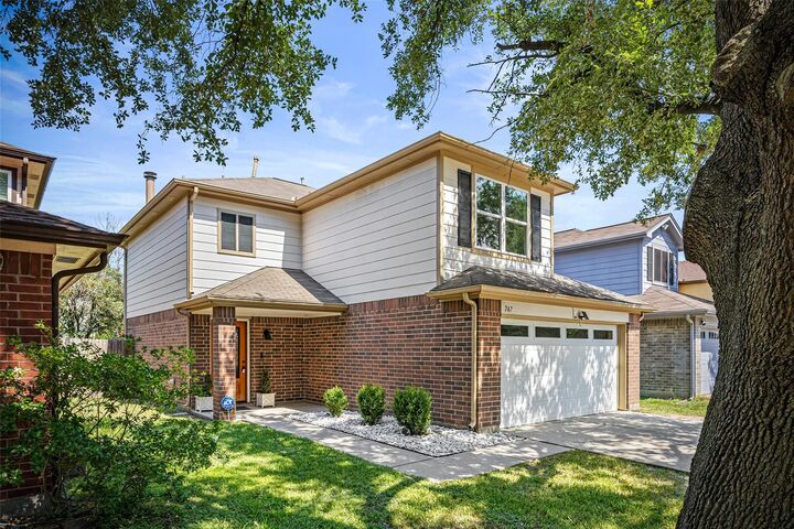 Property Photo:  747 Oak West  TX 77073 